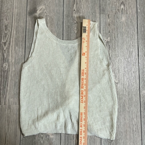Cream round neck ribbed tank top with deep V back with twist detail, Size Medium - Picture 7 of 8